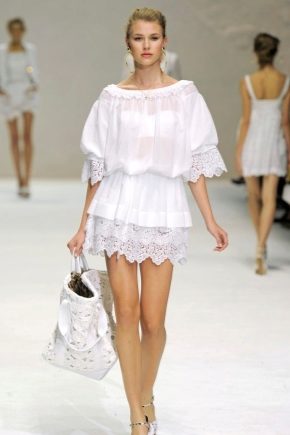 White cotton dress with lace - comfortable and stylish