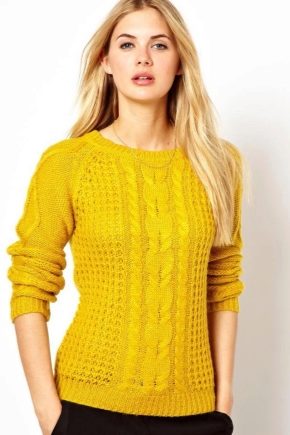 Apa yang boleh saya pakai dengan sweater kuning?