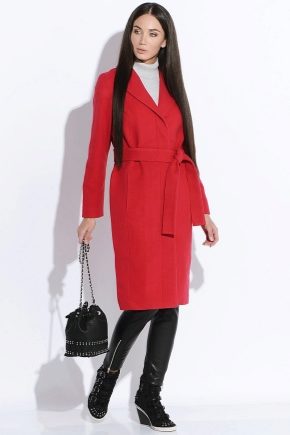 Red women's coat - for a bright personality!