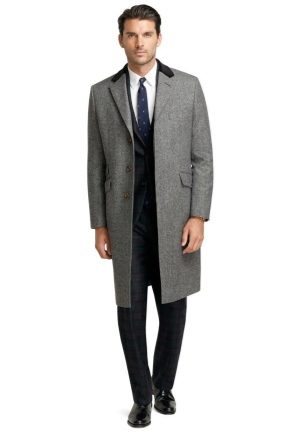 What to wear a men's coat?