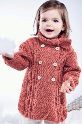 Knitted coat for girls