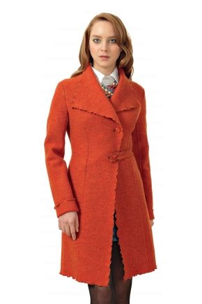 Women's coat of boiled wool