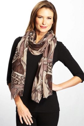 Scarves - fashion trends autumn-winter 2019-2020