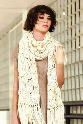 Openwork scarf