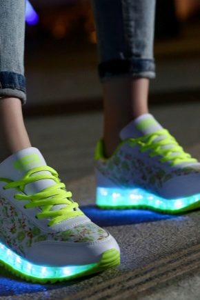 Sneakers with glowing soles for girls