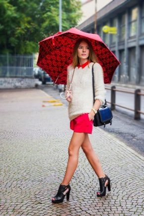 Fashionable umbrellas - an indispensable accessory in bad weather