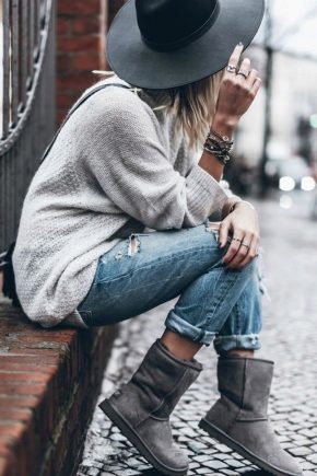 Gray uggs