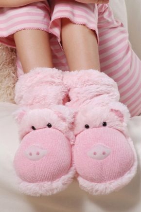 Kigurumi slippers