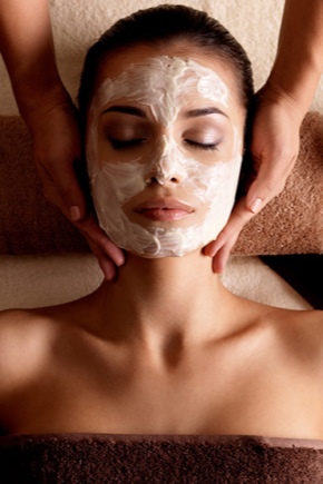 Masks for the face in the bath