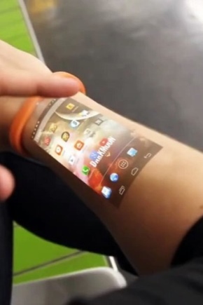 Phone bracelet