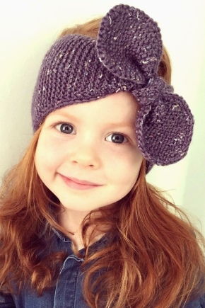 Knitted headband for girls