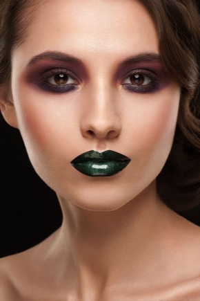 Green lipstick