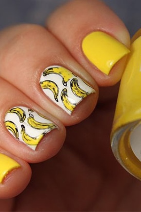 Manicure com bananas