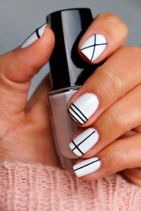 Striped Manicure