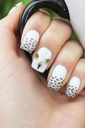 Owl manicure