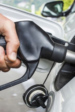 ¿Cómo lavar el combustible diesel de la ropa en casa?