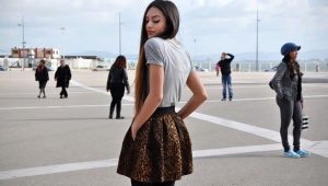 What to wear with a leopard skirt?