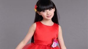 Children's dresses for young fashionable women of 4-5 years