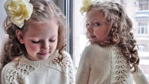 Beautiful knitted sweaters for girls