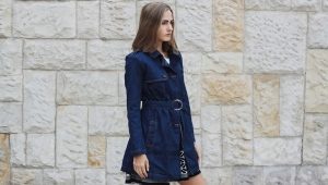 What can I wear with a denim coat?