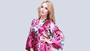 Jubah kimono Jepun yang cantik untuk wanita