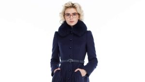 Coat dari Fashion House Catherine Smolina