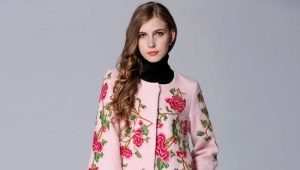 Coat with embroidery is the best way to show individuality.