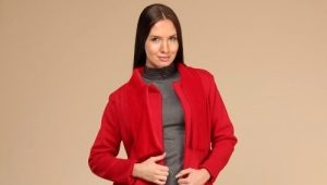 What to wear with a red coat?