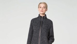 Women's tweed coat