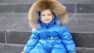 Monos de niños de Moncler