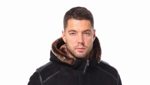 Men's sheepskin coat with hood