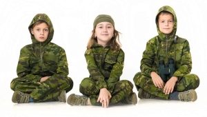 Children's camouflage suit