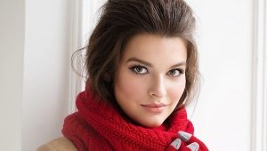 Stylish Female Scarf