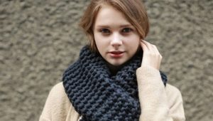 Women's knitted scarves