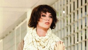 Openwork scarf