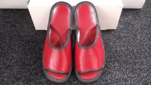 Leather slippers