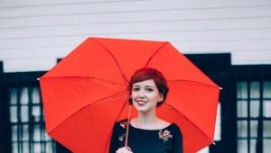 Red umbrella for romantics