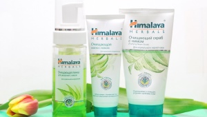 Himalaya Herbs scrub dengan neem