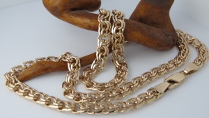 Chain with weave cardinal