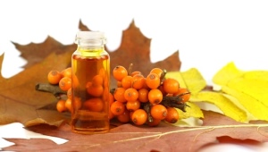 Sea buckthorn oil for eyelashes