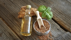 The benefits of flaxseed oil for hair