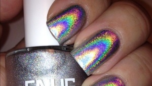 Holographic nail polish