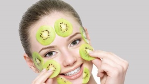 Kiwi Face Mask