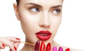 Lumene lipstick