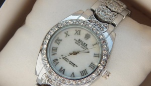 Silver wrist watch