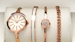 Relojes de pulsera para mujer Anne Klein