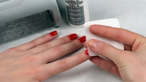 Lint-free napkins for manicure