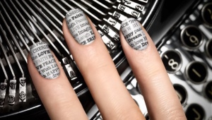 Newspaper Manicure