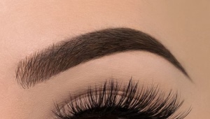 How to restore eyelashes after extension?