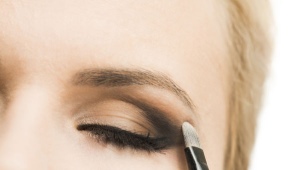 Makeup in the pencil technique